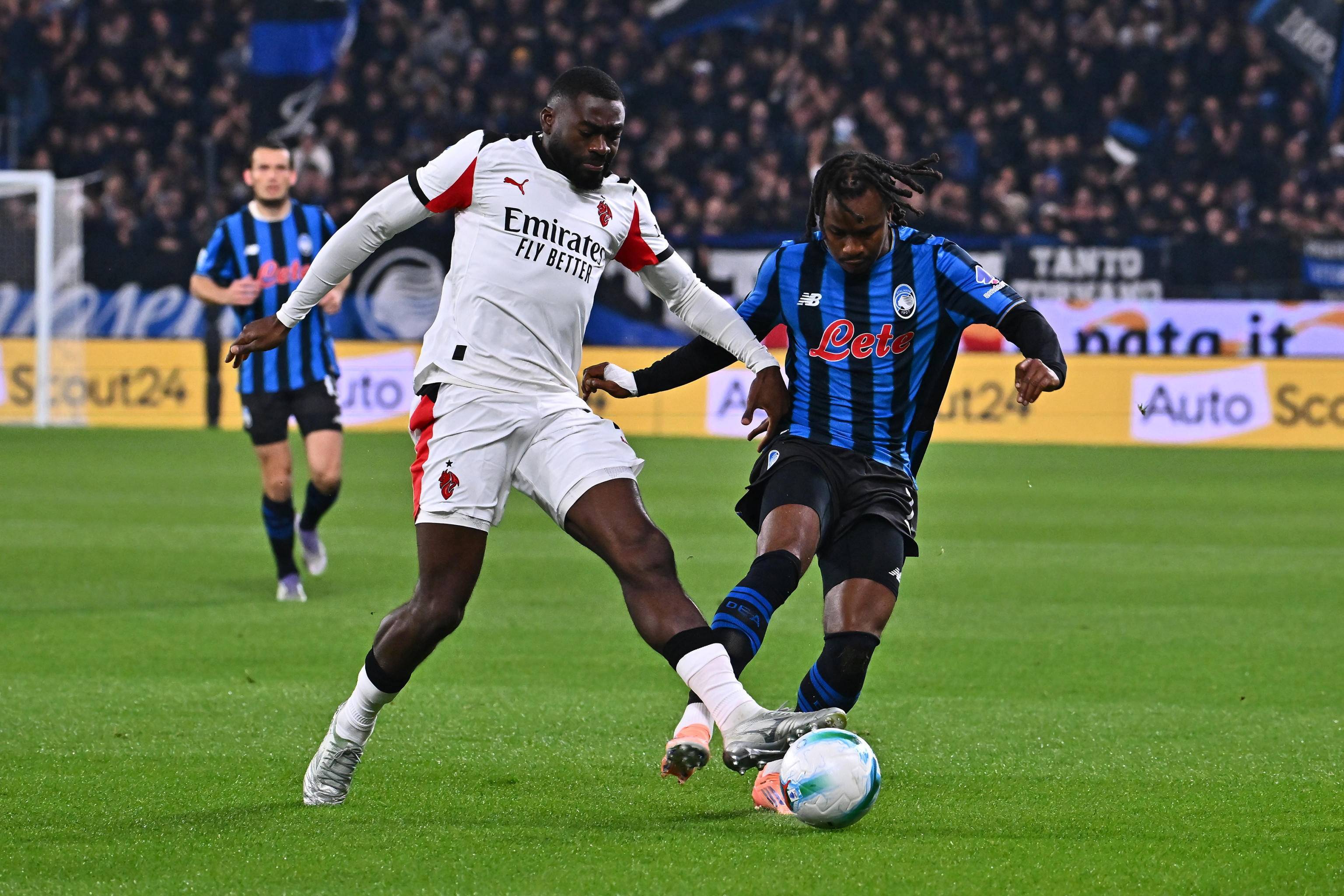 开云体育-意甲窗口期走向成谜，尼斯强势反弹，目标明确，轮换策略成焦点的简单介绍